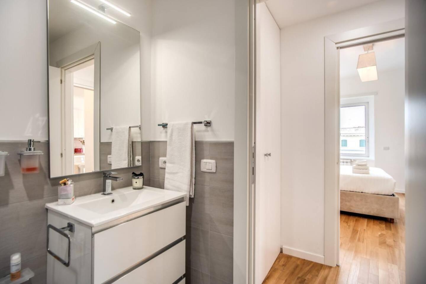 Naos Suite Close Popolo Square Рим Экстерьер фото